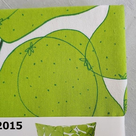 (1) NIP New Sommar 2015 Pear Print Zipper Pillow Cover Only-No Insert 20" x 20" - Picture 4 of 6